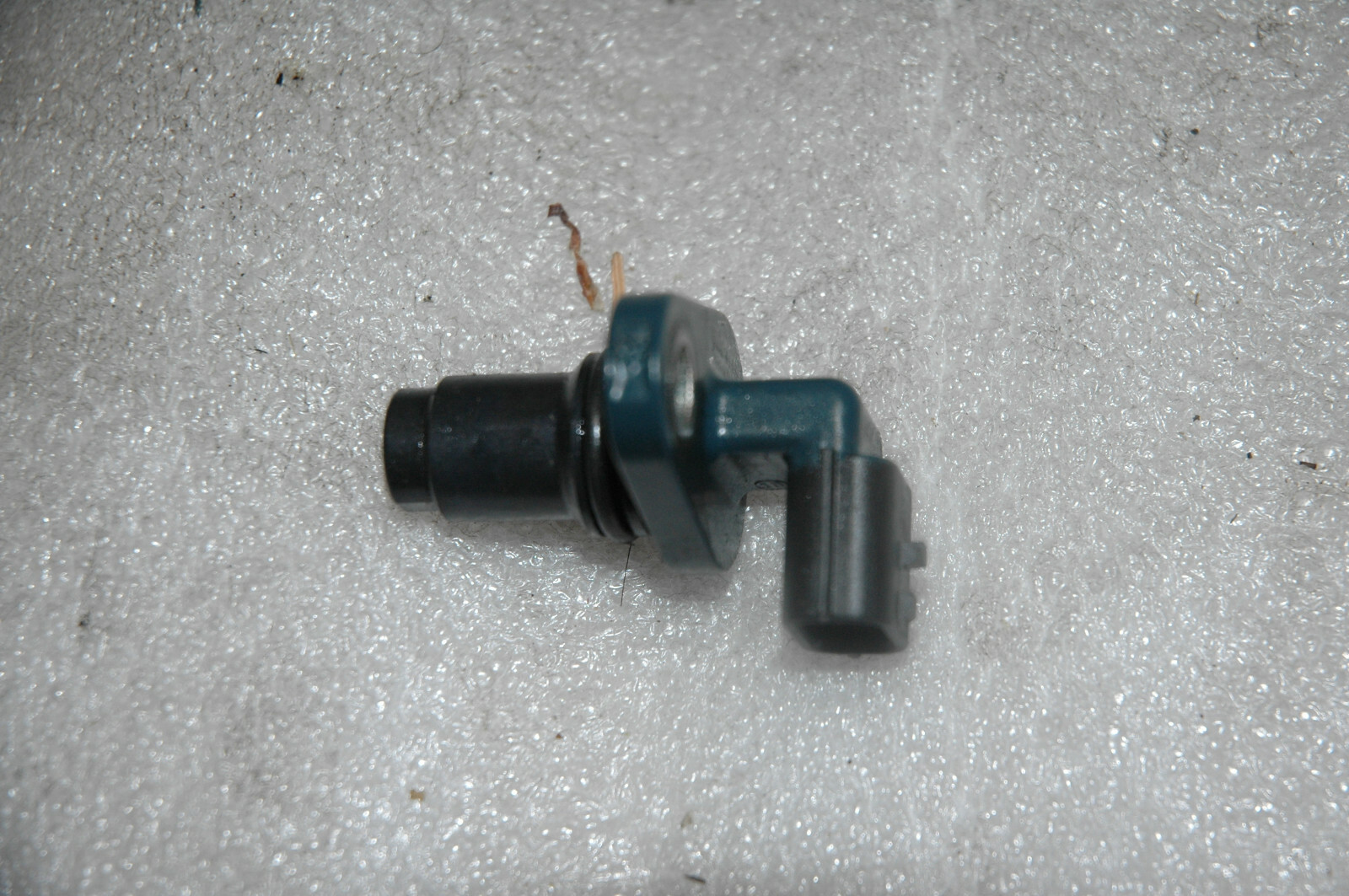 KUBOTA V2607-CR-EF02 DIESEL ENGINE RPM SENSOR SENDER # 2 OEM
