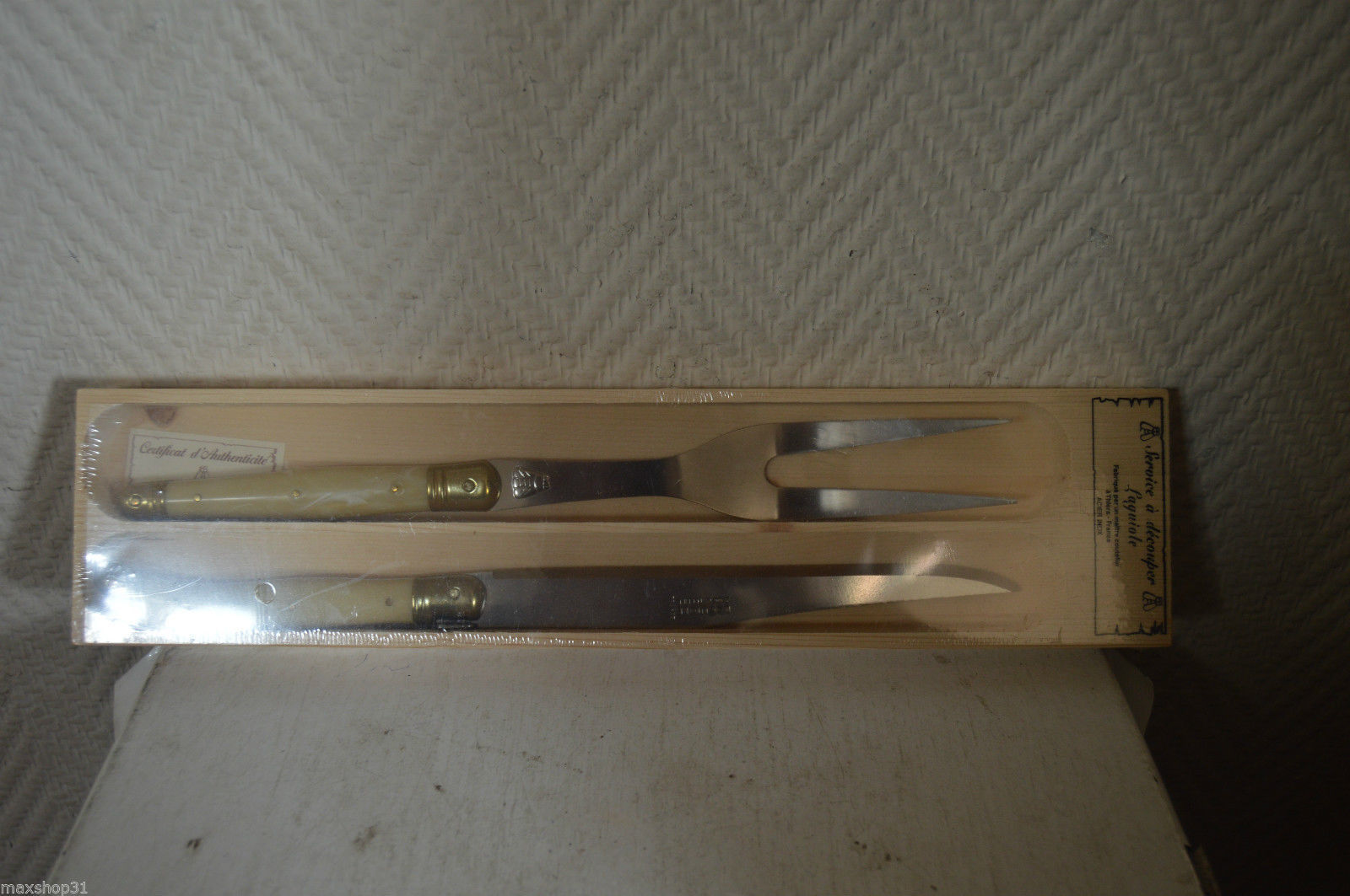 COFFRET SERVICE A DECOUPER LAGUIOLE COUTEAU+FOURCHETTE THIERS ACIER FRANCE NEUF