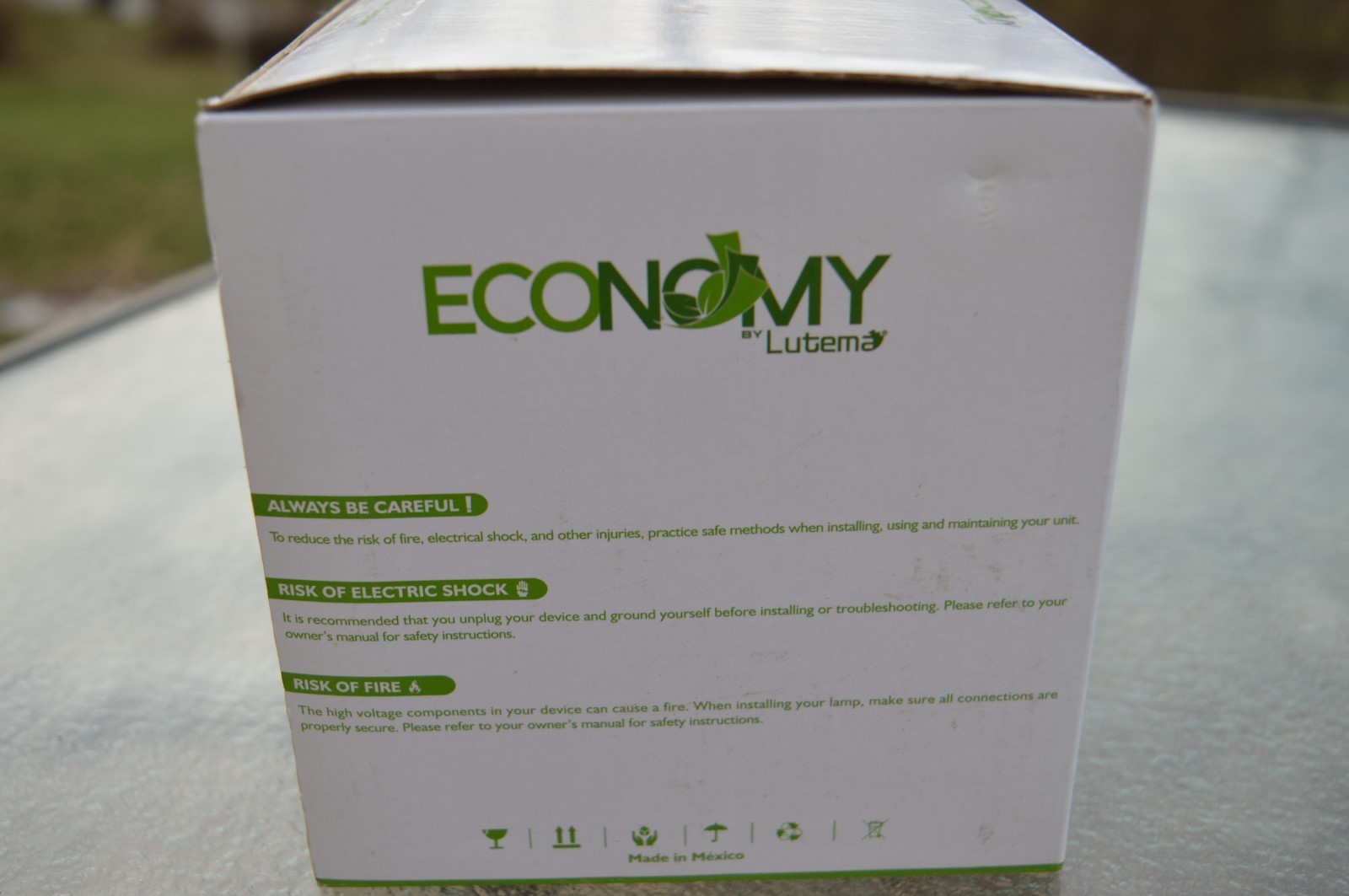 Economy Lutema 5J J1M02 001-L01   Projector Lamp  New in Sealed Box