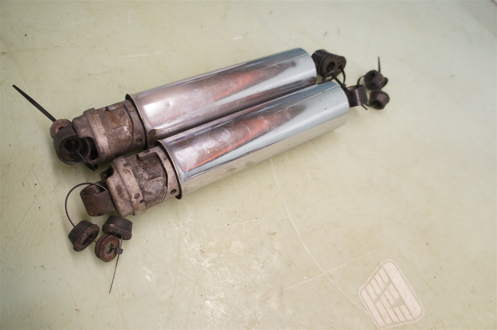 1961 Harley Sportster Ironhead XLH 900 XLCH XLH900 XLCH900 *2046B SHOCKS WOW 