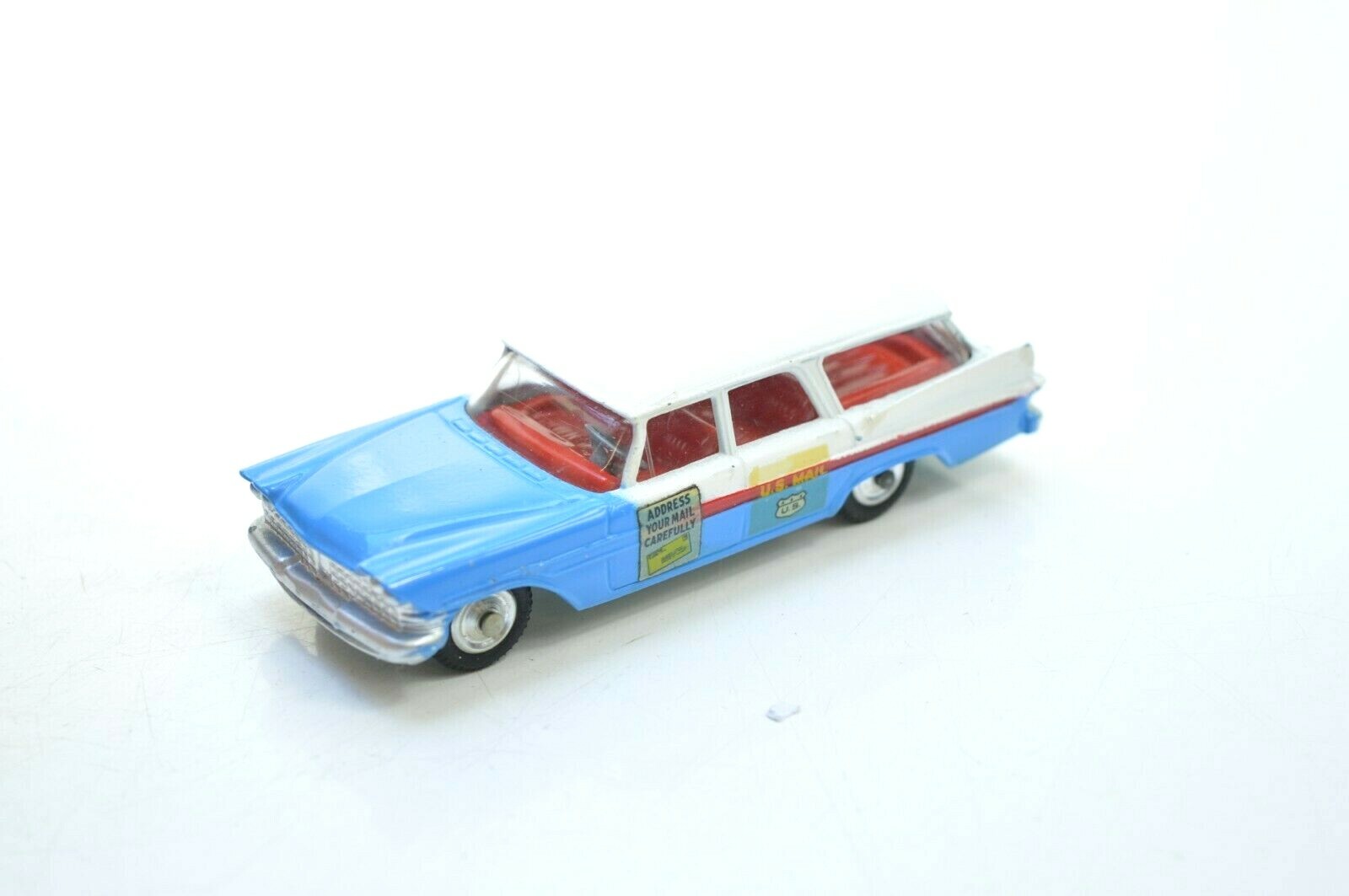 CORGI 443 PLYMOUTH SPORTS SUBURBAN US MAIL | eBay
