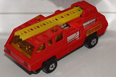ORIGINAL Matchbox Superfast - Blaze Buster - No 22 - Red