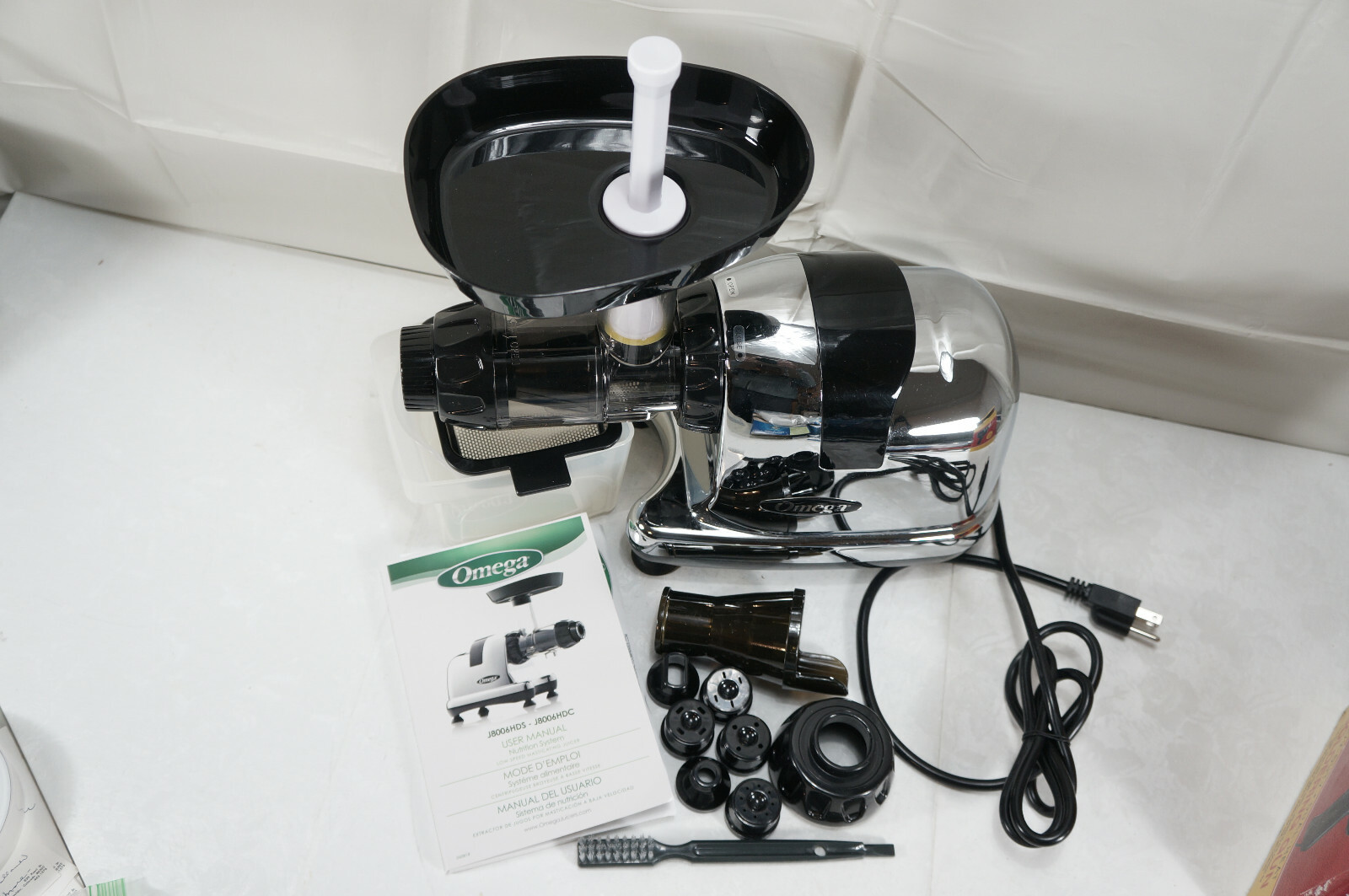 Omega Juicer J8006HDC Used Slow Masticating Cold Press Vegetable/Fruit