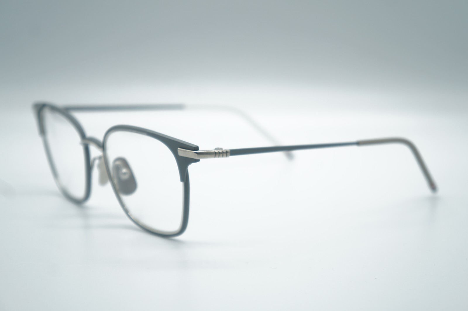 Pre-owned Thom Browne Tb-107-b-gry Slv Authentic Eyeglasses Frame Rx 51-19 In Clear