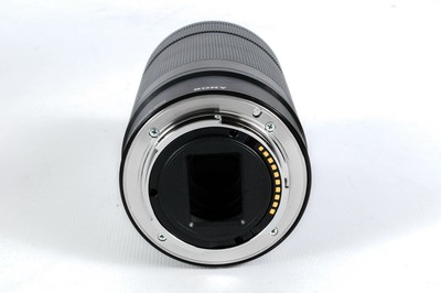 Sony 55-210mm F/4.5-6.3 OSS E Mount Autofocus Lens, Black (SEL55210B){49}
