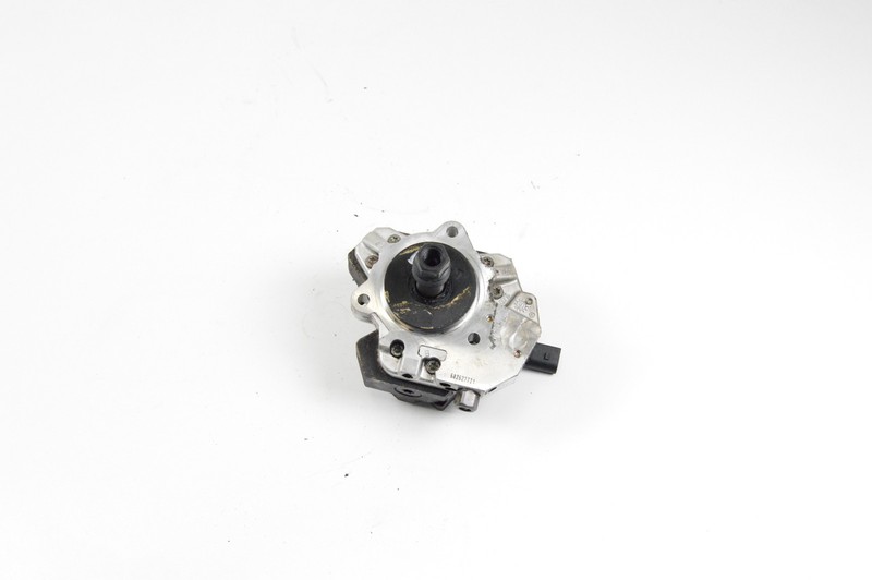 Pompe Ã Carburant Diesel Bmw E65 7er 730d Lci 7795713 0445010126