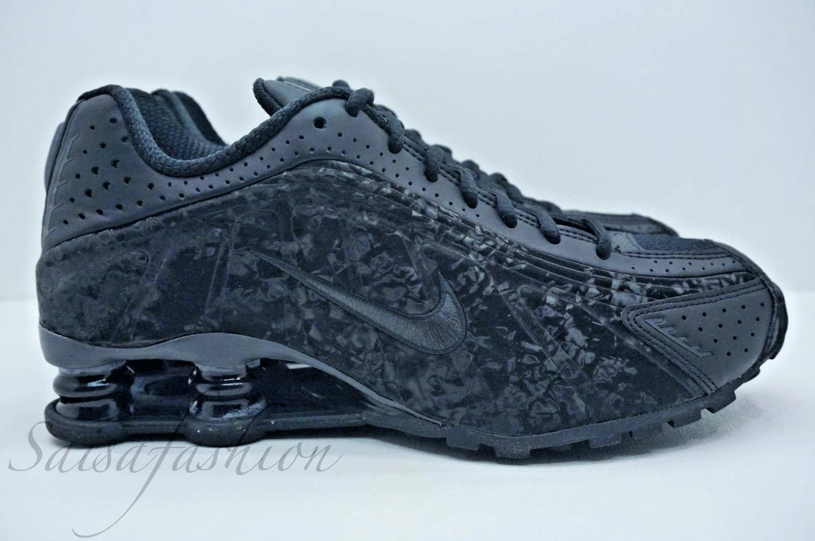Nike Shox R4 Black-Dark Smoke Grey Floral HV0934-002 Women's