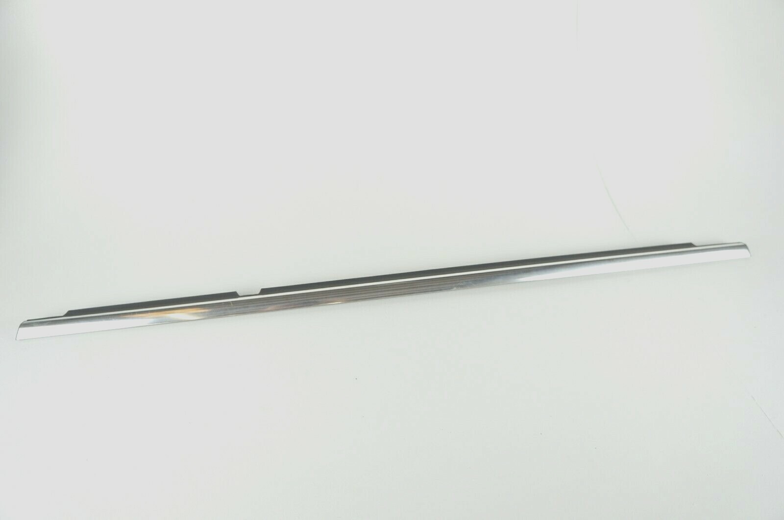 06-2011 mercedes w251 r350 r500 rear right passenger door exterior chrome trim
