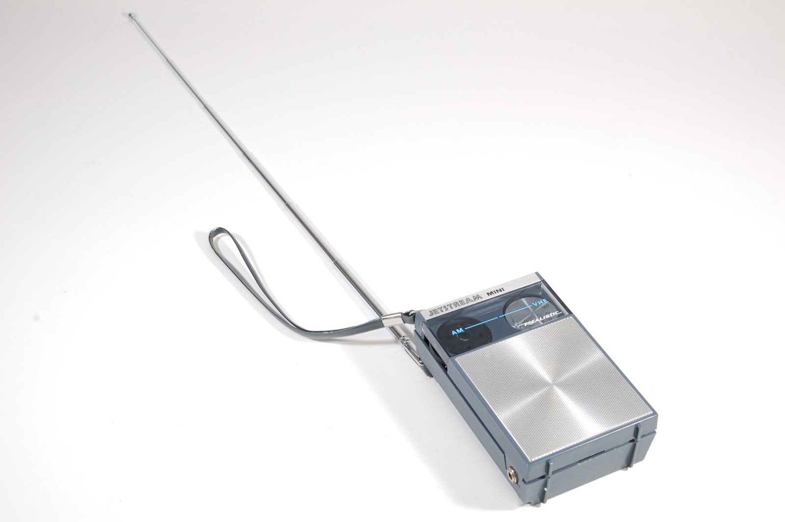 Realistic Jetstream Mini AM / VHF Aircraft Pocket Radio portable vintage silver