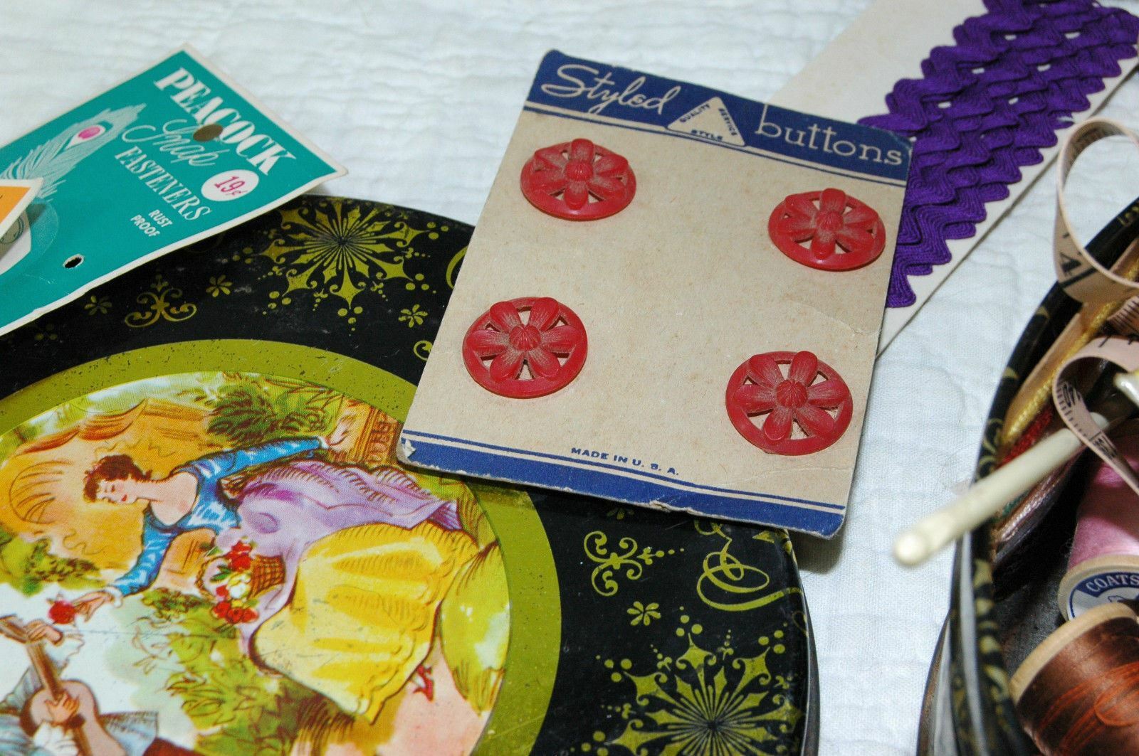 Vintage Sewing Tin Thread Wood Spools Buttons Cards Pin Cushion