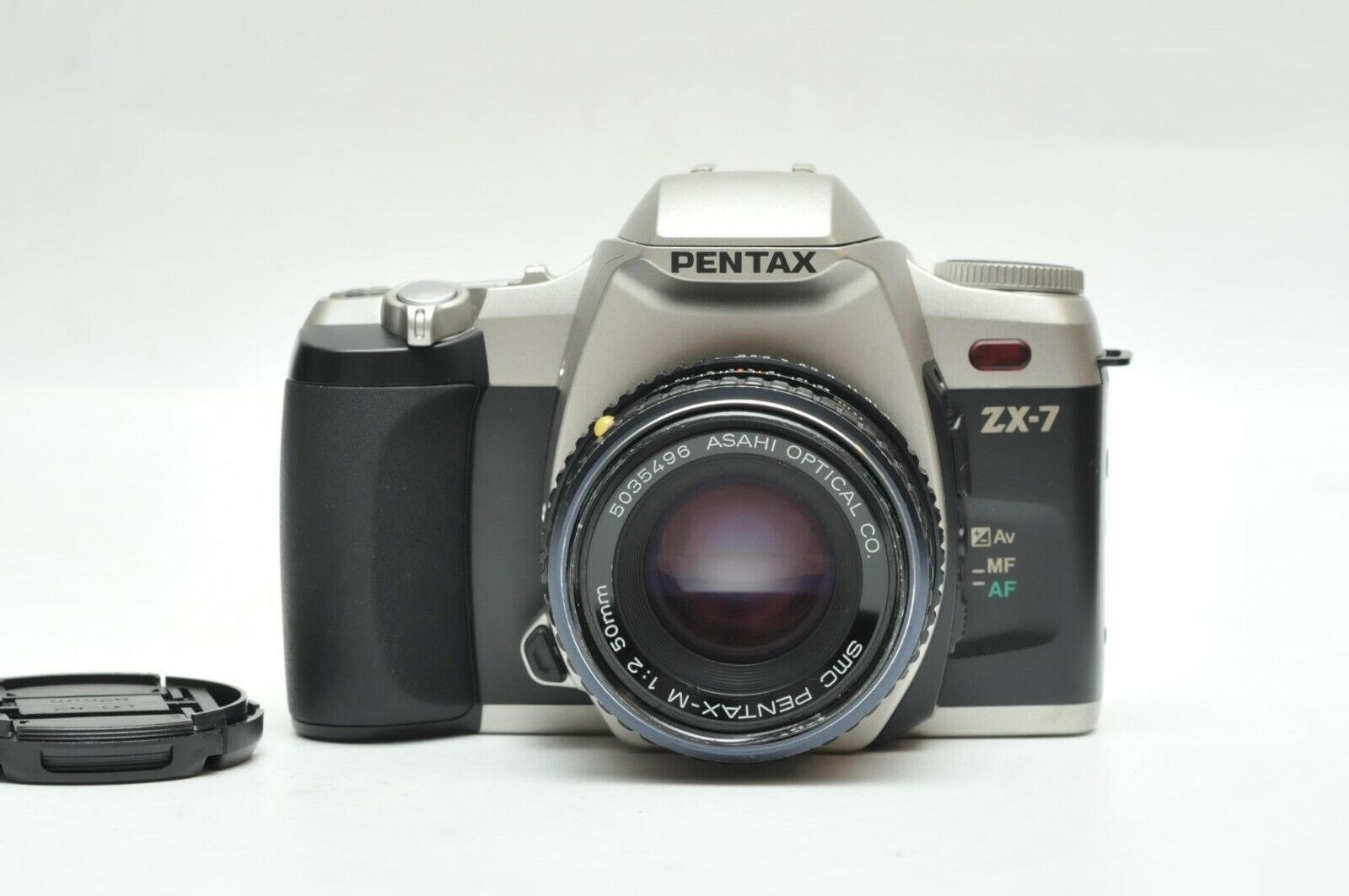 Pentax ZX-7 Quartz Date 35mm SLR Camera W/SMC M 50mm F2 Lens Pentax ZX-7 Quartz Date 35mm SLR Camera W/SMC M 50mm F2 Lens