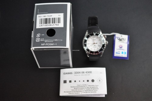 Pre-owned Casio Mdv-102-7av Black Casual Sports Watch With Analog Dial Code And Resin Band