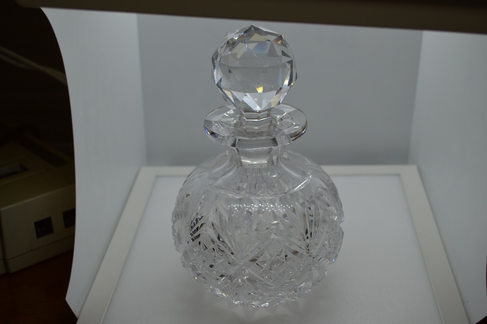 ANTIQUE ABP HAND CUT CRYSTAL GLASS PERFUME SCENT BOTTLE COLOGNE DECANTER