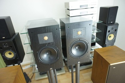 monitor audio r852
