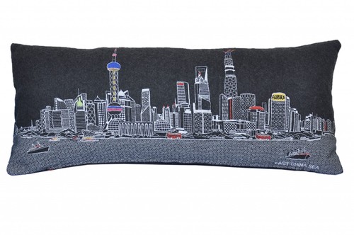 35 Черная декоративная подушка для поясницы Shanghai Nighttime Skyline