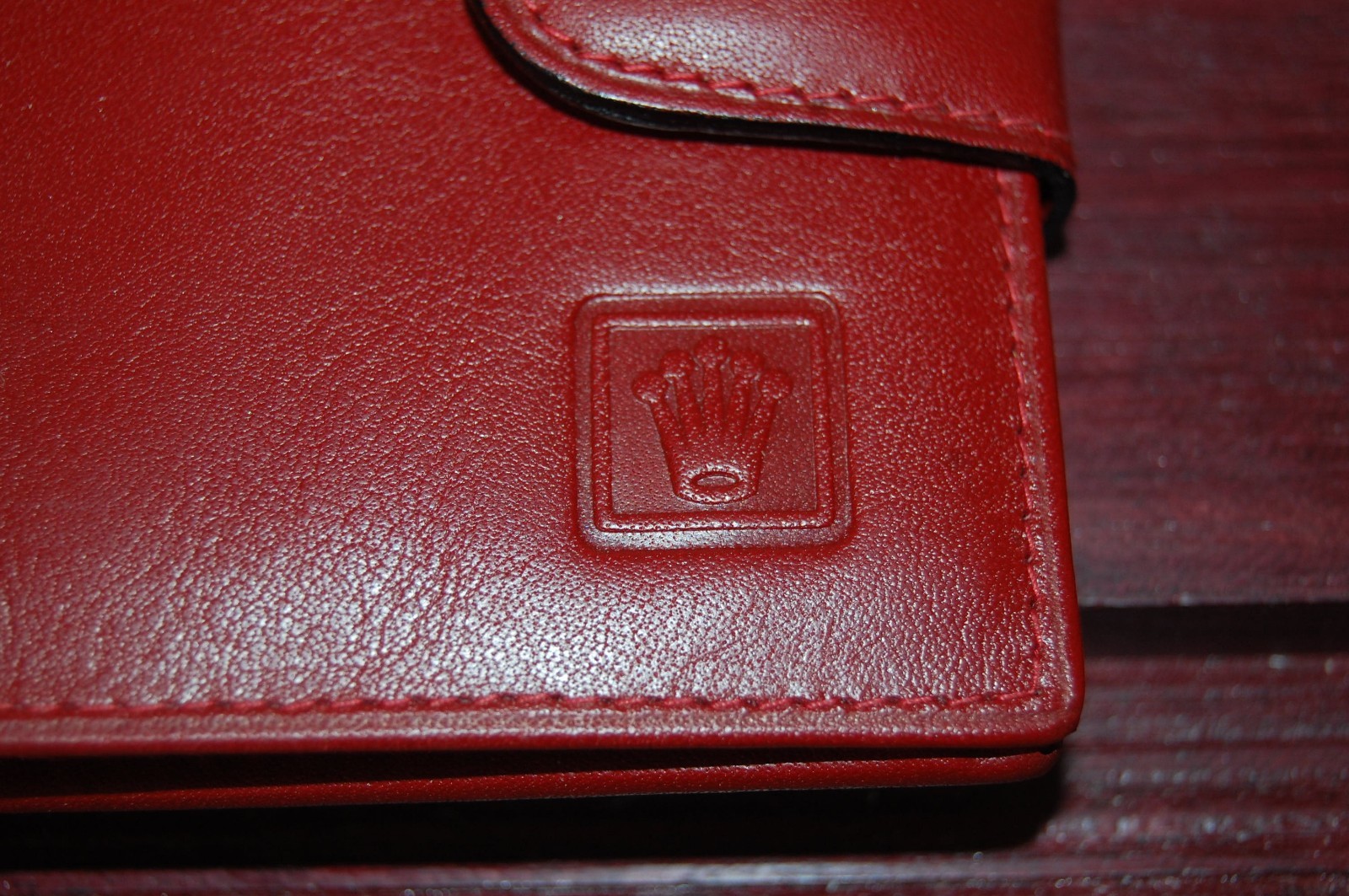 ROLEX MINT RED LEATHER WALLET BILLFOLD  VTG CIRCA 1990  GENUINE  unused 60.02.55