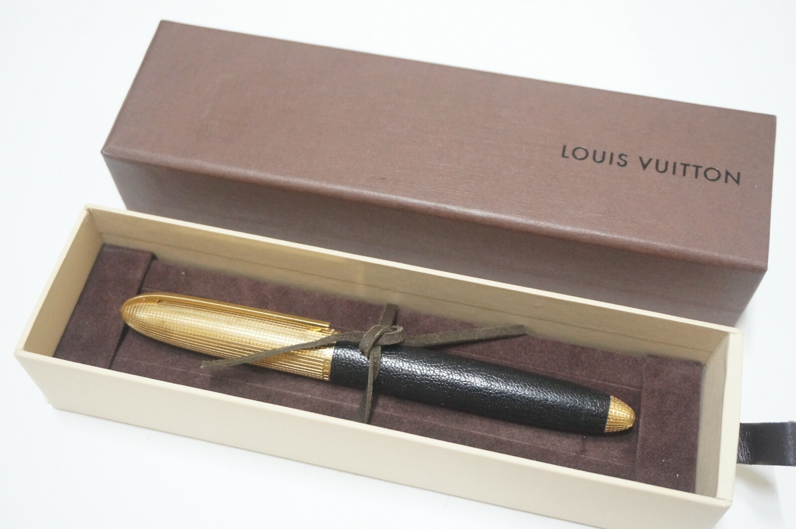 極美品LOUIS VUITTON⭐️ 大人気ブラックレザー長財布 極美品♡Louis Vuitton 大人気 ブラックレザー長財布 - メルカリ