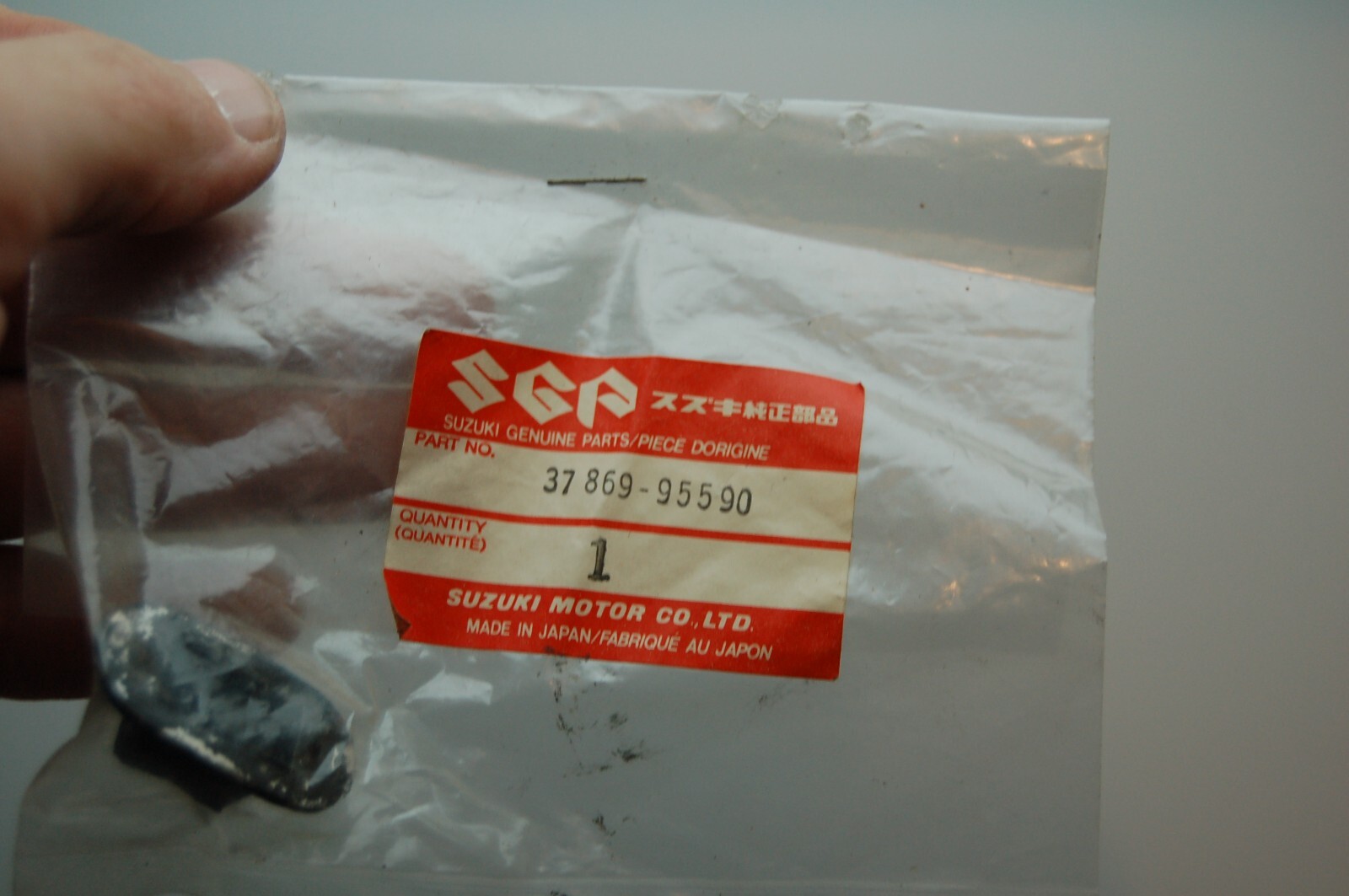 ピース NEW GENUINE SUZUKI 37869-95590 POWER TRIM SWITCH COVER