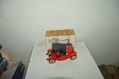 Jouets anciens: Belle Fiat 850 - Marque Dinky-Toys - Ech: 1/43eme