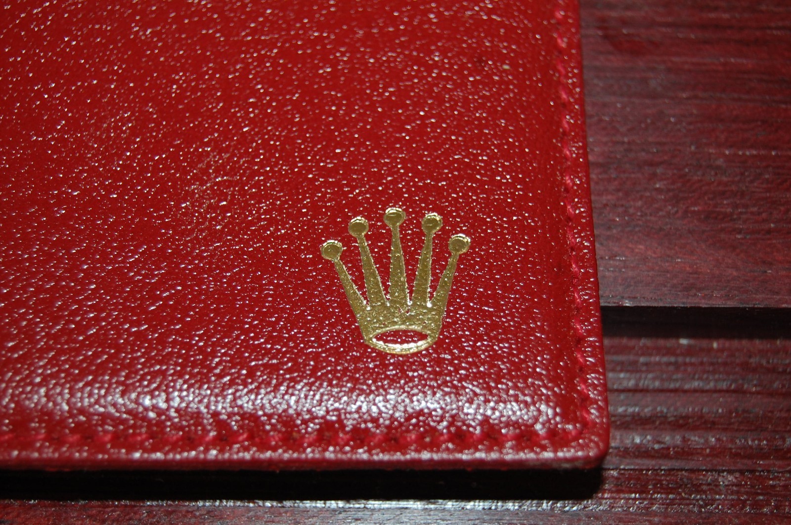 ROLEX MINT RED LEATHER CARD HOLDER VTG CIRCA 1990  GENUINE  unused  0101.60.34