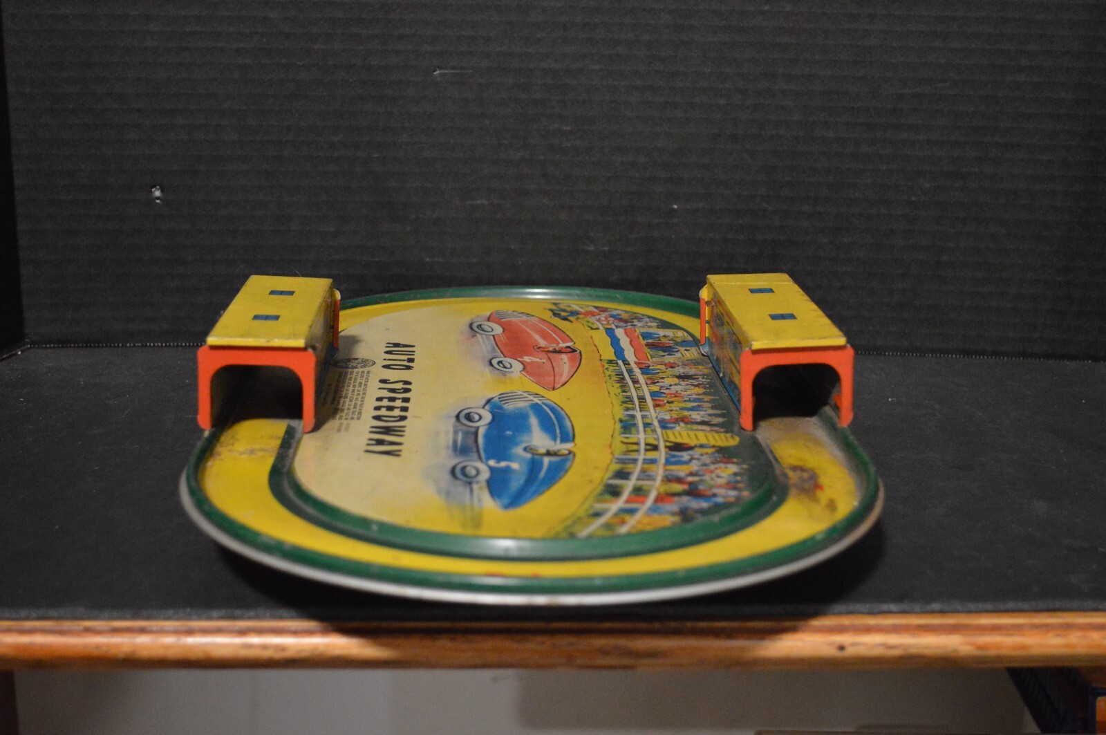 AUTO SPEEDWAY TIN TOY RACE TRACK BY AUTOMATIC TOY CO. 1950s