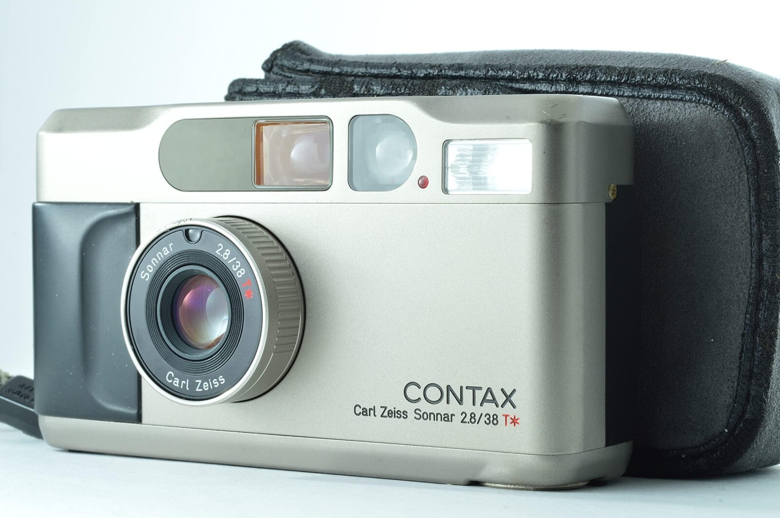 CONTAX T2 シルバー 35mmフィルムカメラ Amazon.com : Contax T2 Silver 35mm Camera : Point And Shoot