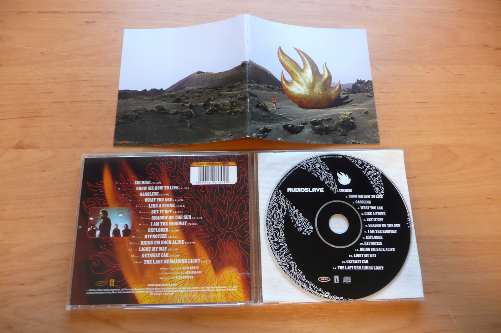 AUDIOSLAVE S/T US Epic原盤 2LP E2-86968 Amazon.com: Audioslave 2 LP: CDs & Vinyl