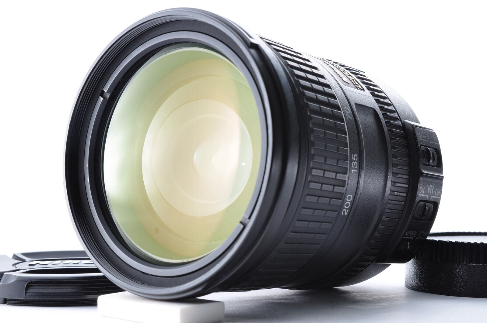 ニコン NIKON AF-S 18-200mm F3.5-5.6G ED VR 81mfwR8WnFL._UF350,350_QL50_.jpg
