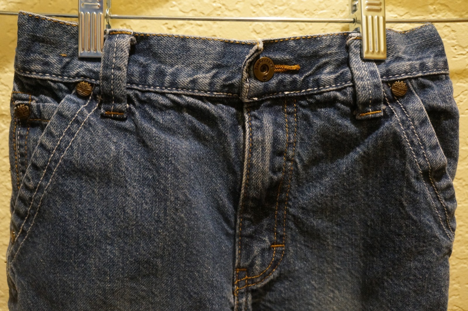 KID'S UNISEX BUTTON ZIP ADJUSTABLE WAIST BLUE JEANS BY TIMBERLAND SIZE 6