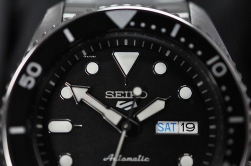 Pre-owned Seiko 5 Sports Srpd55k1 Black Dial Automatic Gent's Internetional Warranty