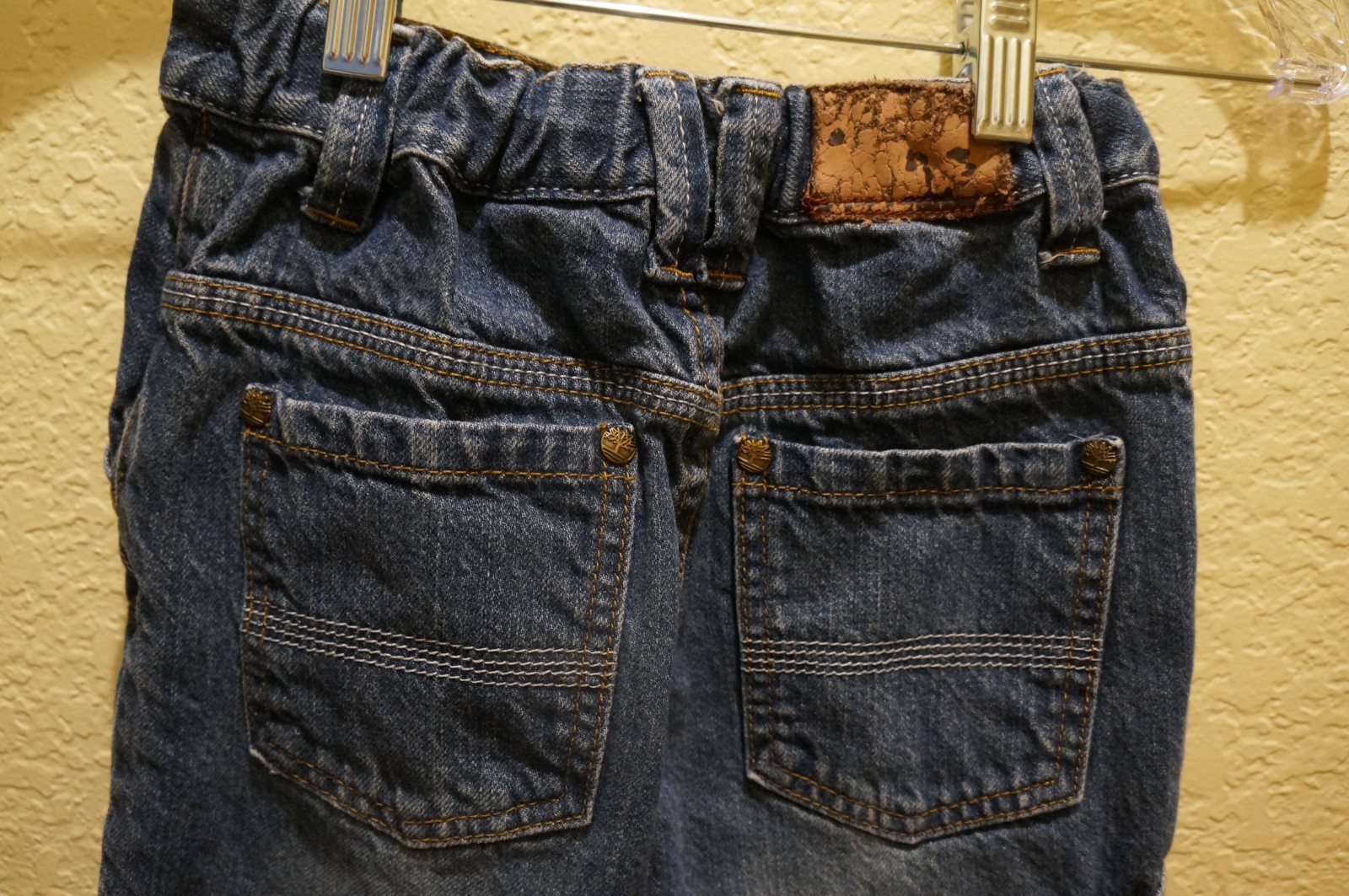 KID'S UNISEX BUTTON ZIP ADJUSTABLE WAIST BLUE JEANS BY TIMBERLAND SIZE 6