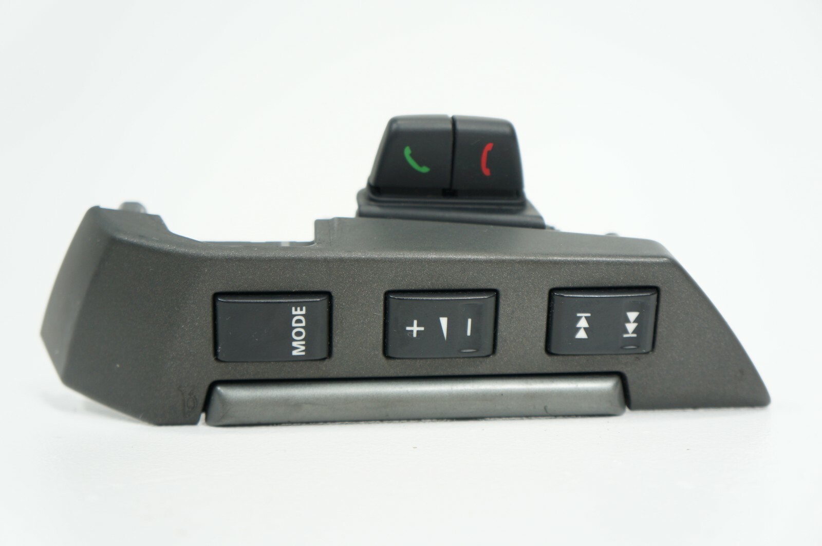 05-2006 range rover sport L320 steering wheel volume radio control switch button