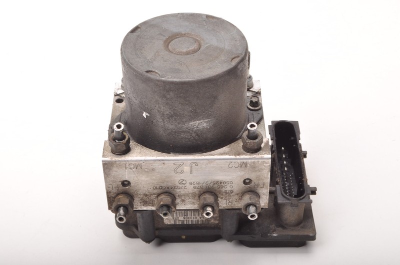 Subaru Legacy Iv 2.5 16v 165ps Abs Pompe Bloc Hydraulique Commande 27534ag010