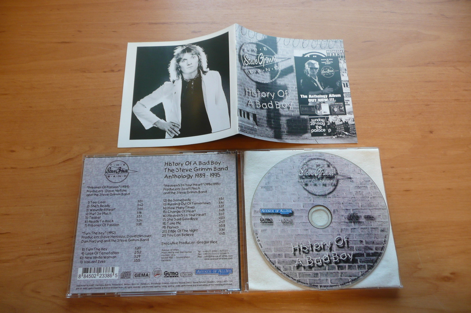 CD STEVE GRIMM BAND - HISTORY OF A BAD BOY / AVENUE OF ALLIES 2009