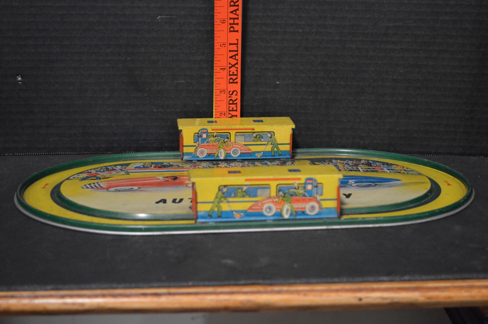 AUTO SPEEDWAY TIN TOY RACE TRACK BY AUTOMATIC TOY CO. 1950s