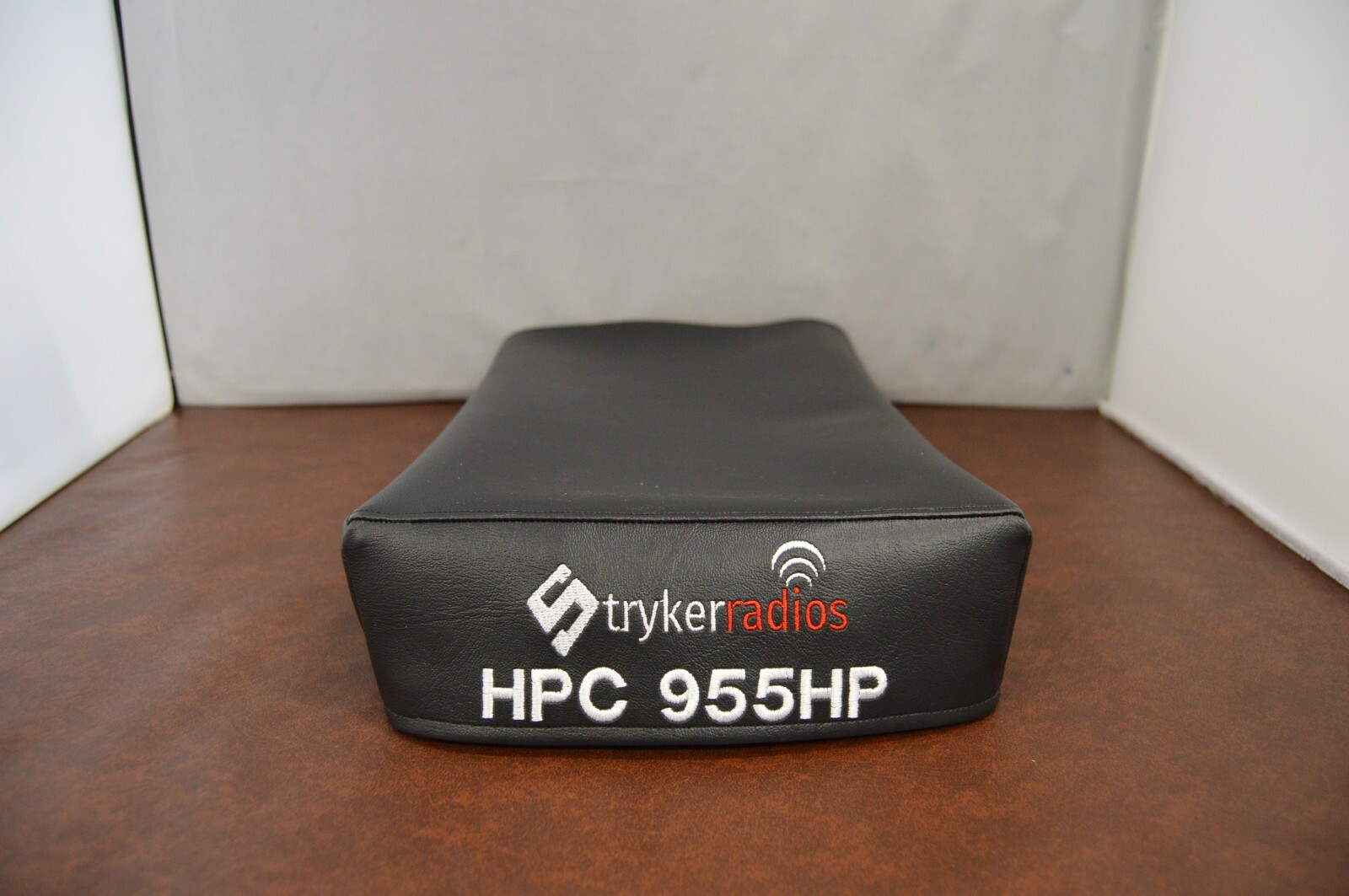 Stryker HPC 955HP Signature Series Radio Dust Cover - Picture 2 of 3