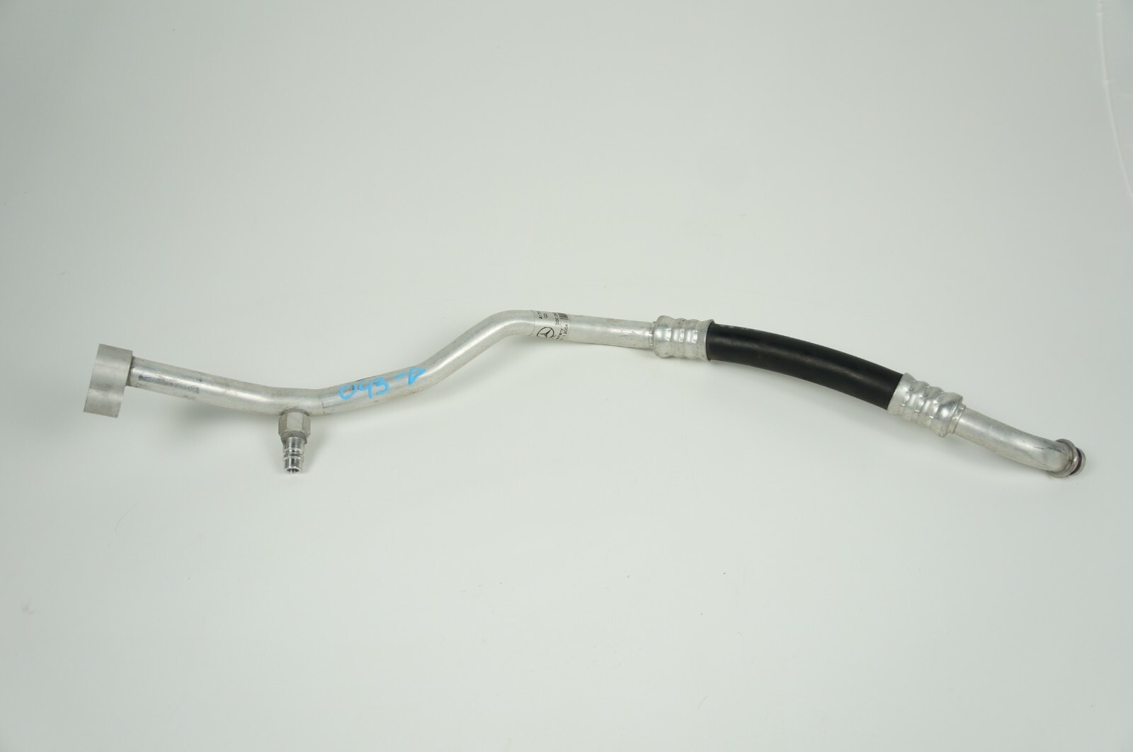 2004-2008 chrysler crossfire 3.2l v6 ac line hose tube charging port A1708300715