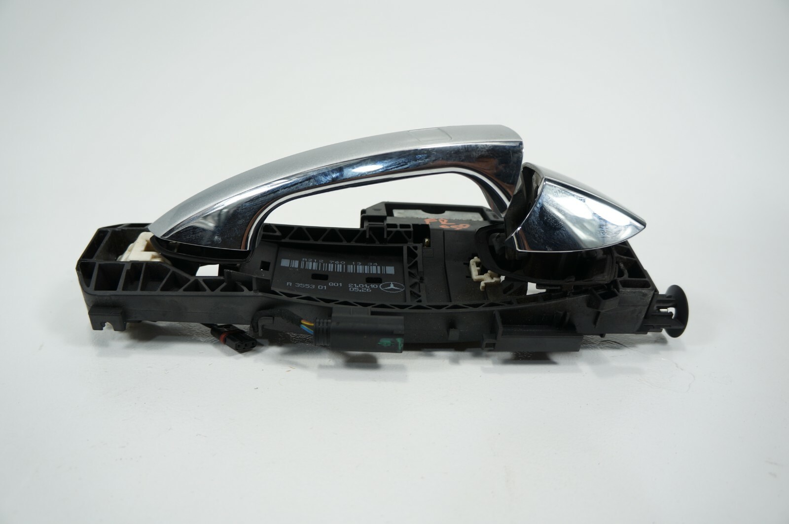 10-2013 mercedes w212 e350 e550 passenger side door handle comfort keyless silve