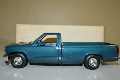 AMT ERTL 1990 Chevrolet Silverado C-1500 Catalina BLUE Dealer Promo car #6036