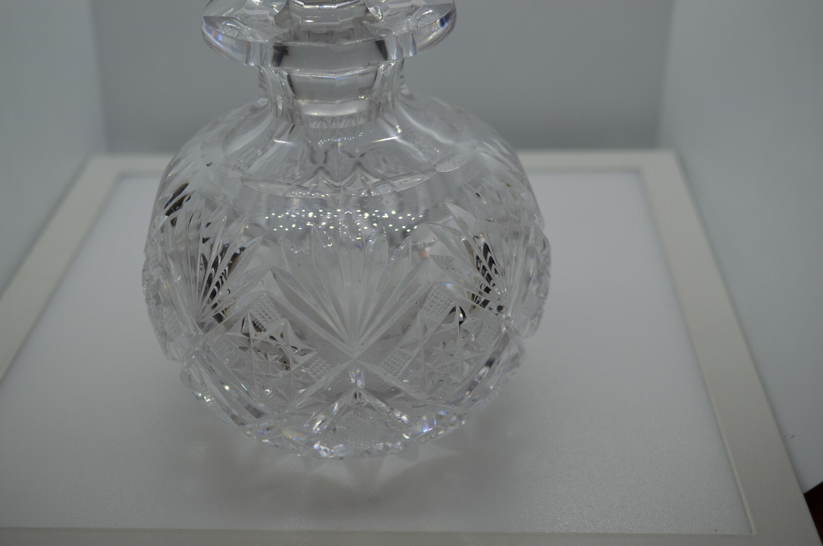 ANTIQUE ABP HAND CUT CRYSTAL GLASS PERFUME SCENT BOTTLE COLOGNE DECANTER