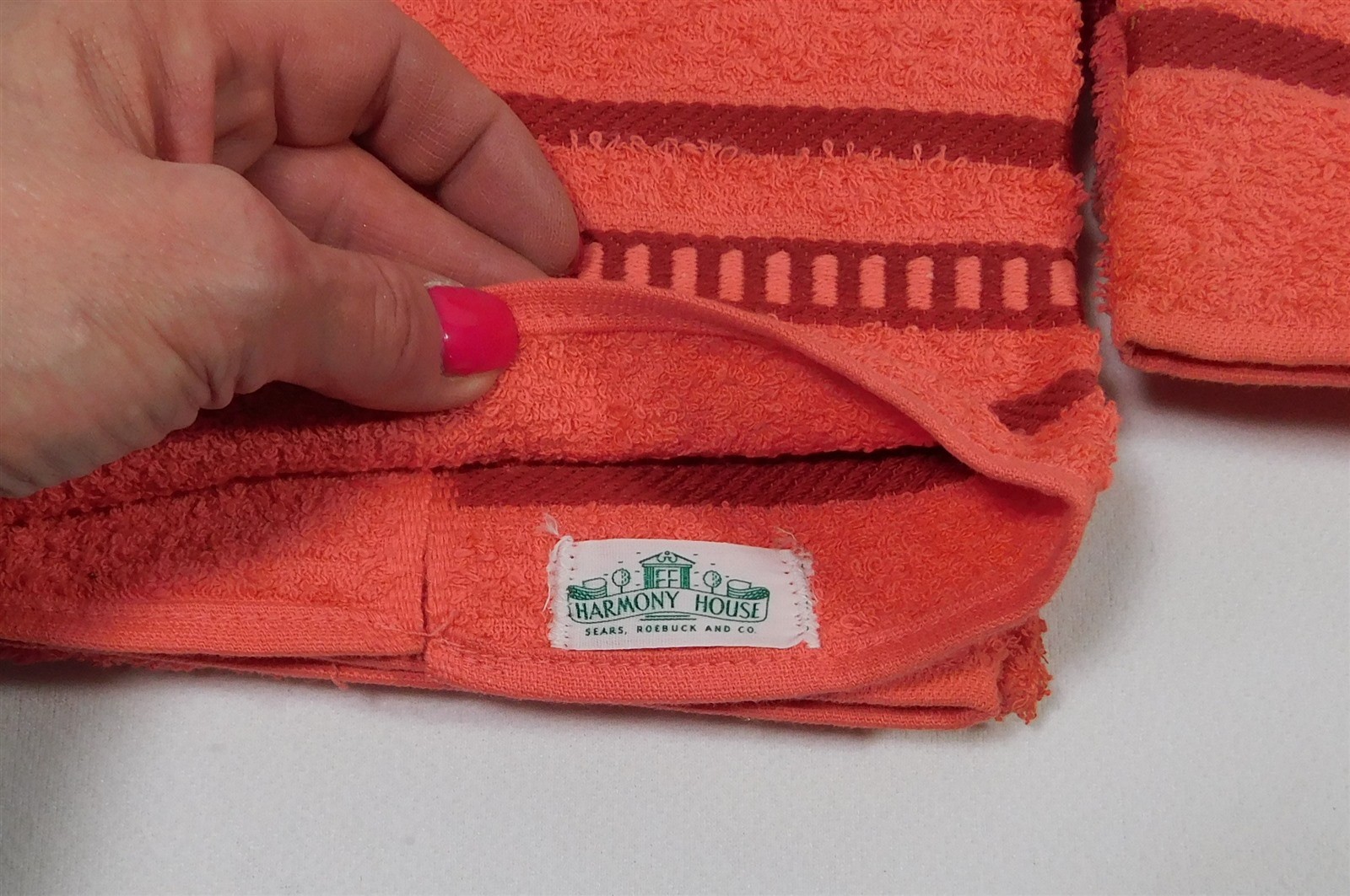 3 Pc Set VTG HARMONY HOUSE Hot Pink & Red Bath Towel & Hand Towels - NOS