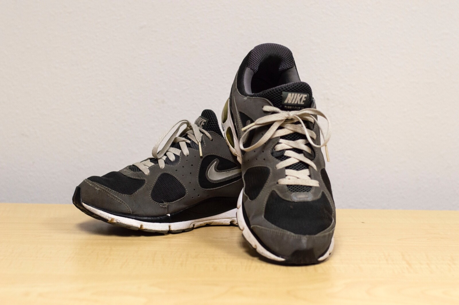 Nike Air Max Turbulence Running/Walking Sneakers Size 12