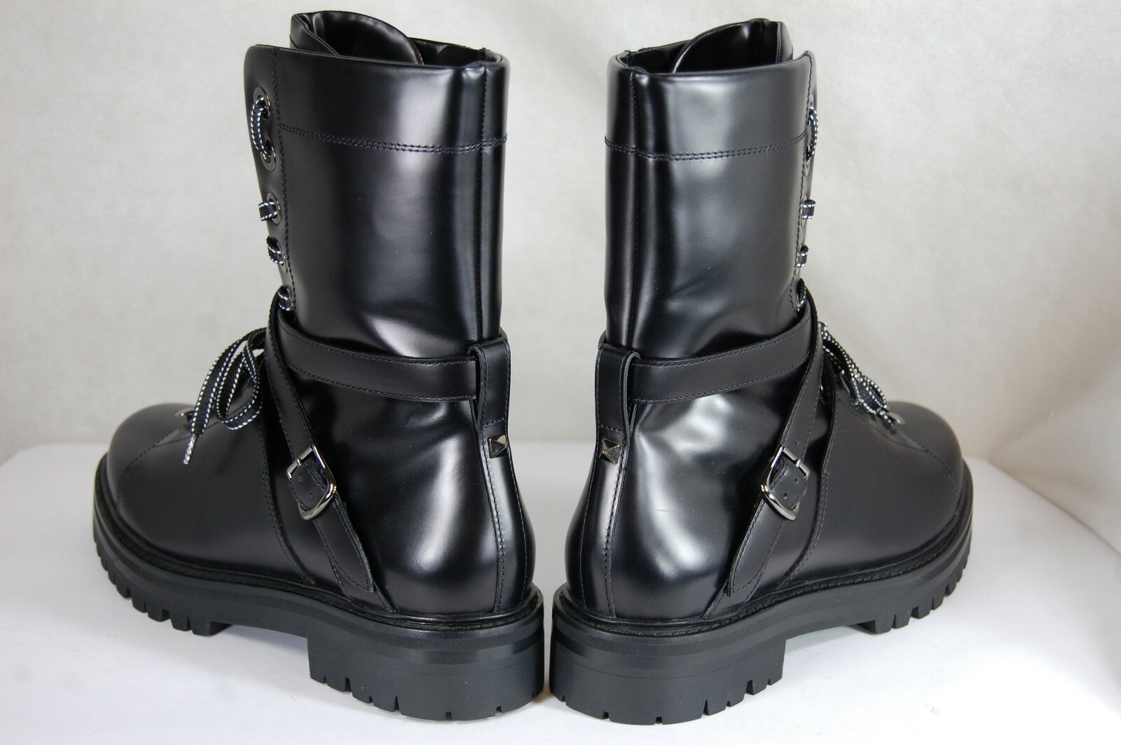 Pre-owned Valentino Garavani Valentino Runway Rockstud Black Leather Combat Biker Riding Boots Eu 39.5 Us 9.5