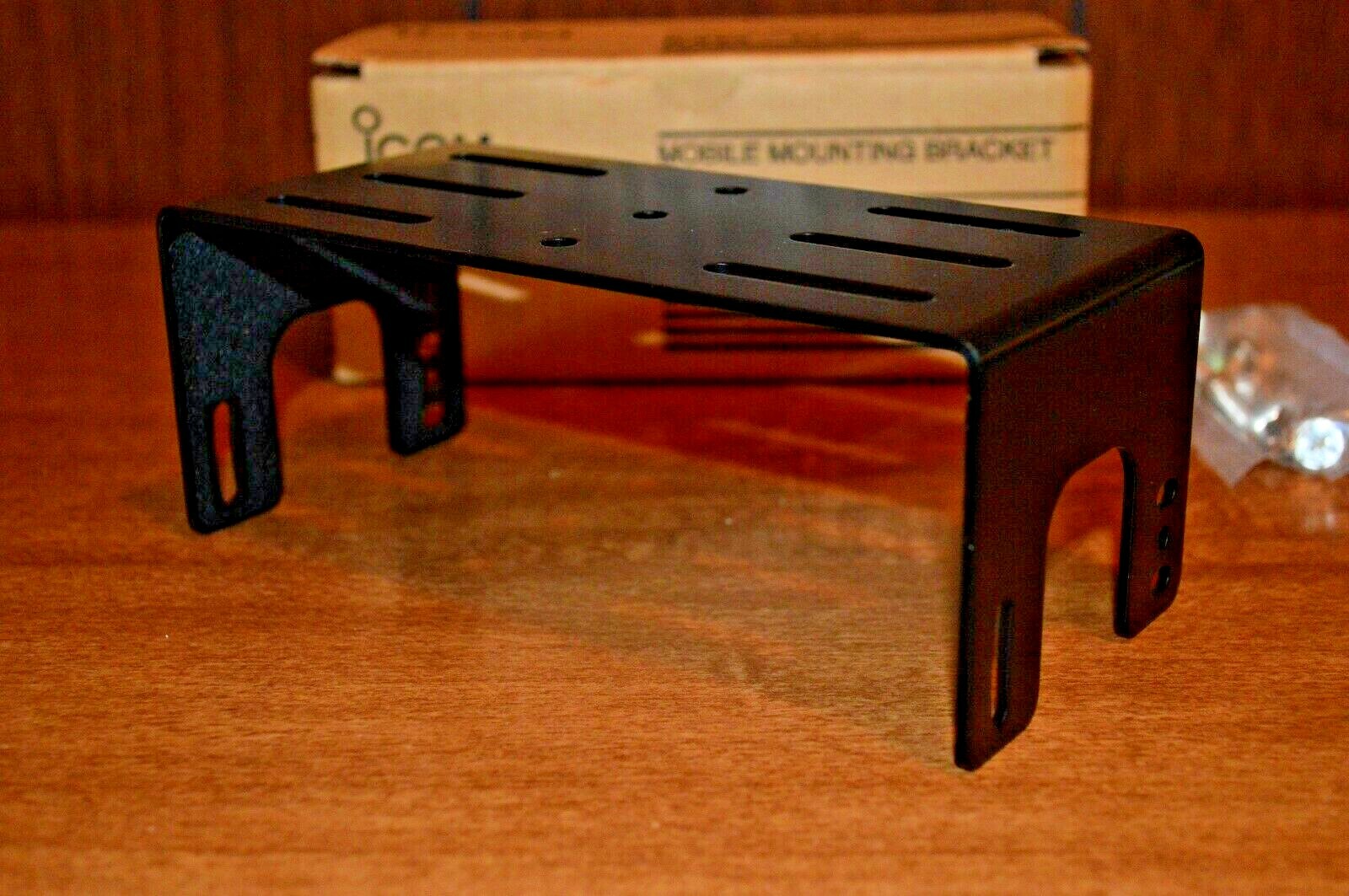 ICOM MB-62 Mobile Transceiver Mounting Bracket For IC-706, IC-7000, IC-7100