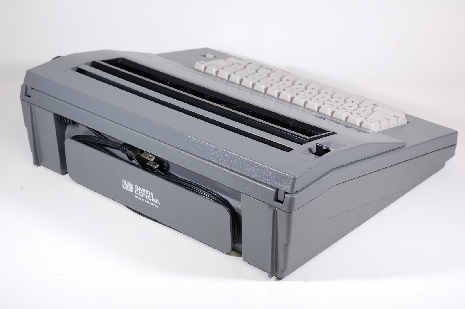 Smith Corona SL 500 Electronic Typewriter Model 5A gray sc electric electrical