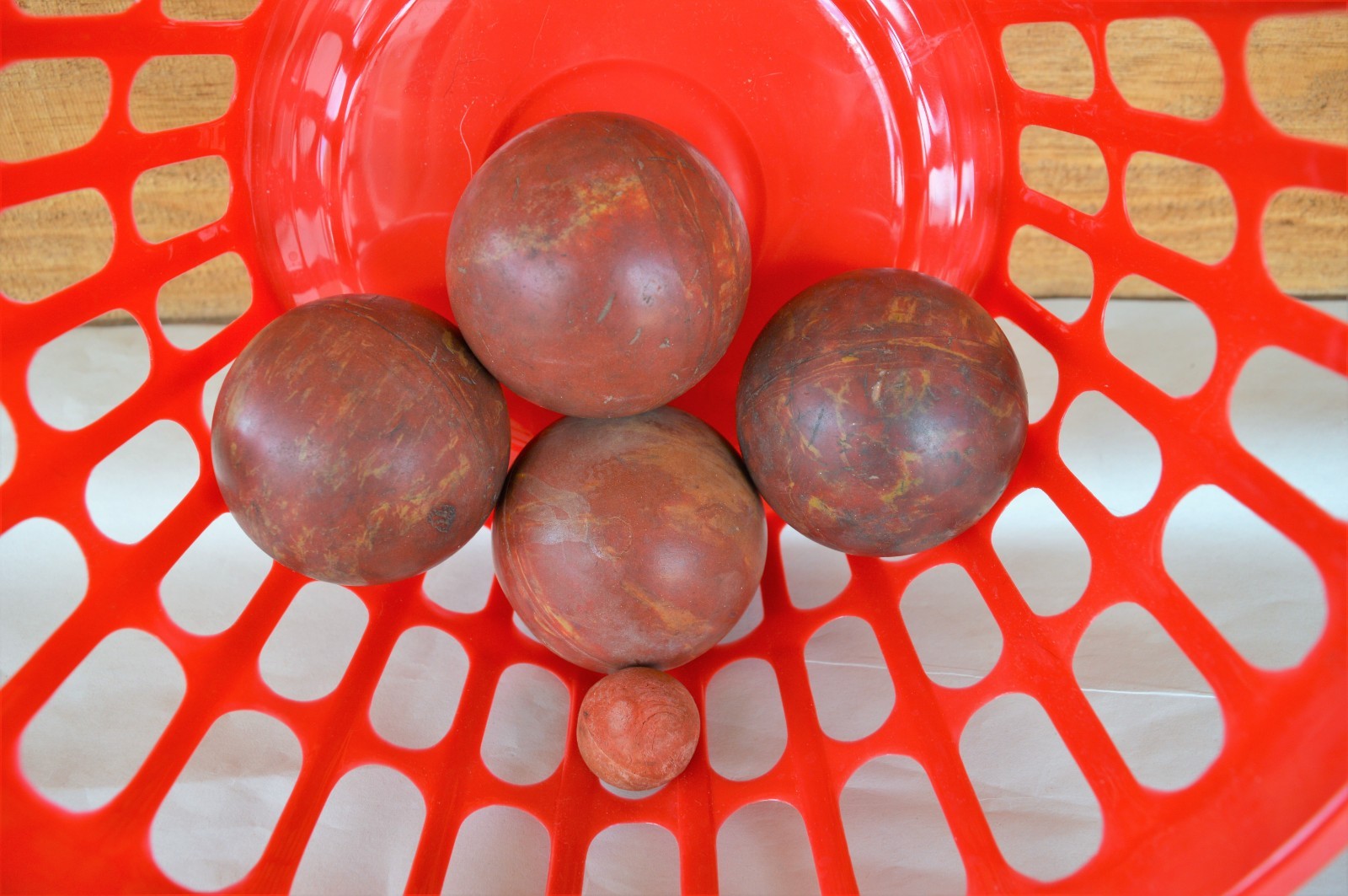 4 Antique Vintage Red Clay Carpet Balls w Tan Streaks & 1 Clay Target Ball