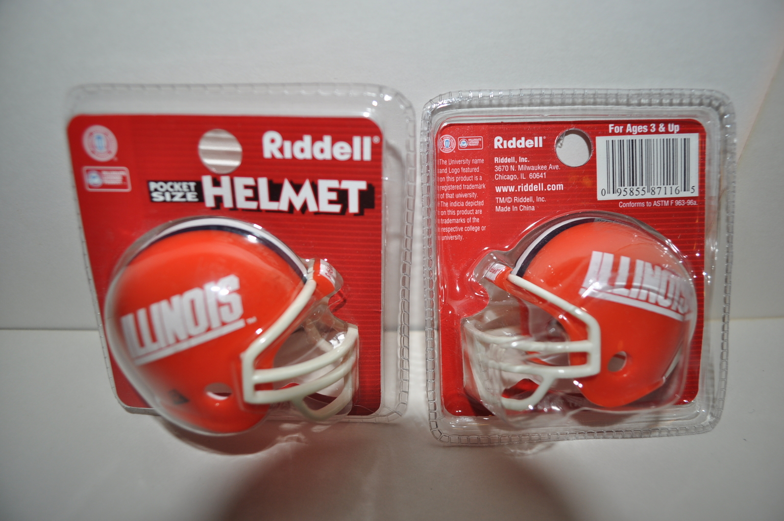 UNIVERSITY OF ILLINOIS FIGHTING ILLINI POCKET RIDDELL HELMET