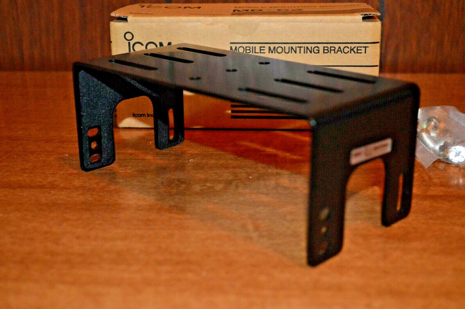 ICOM MB-62 Mobile Transceiver Mounting Bracket For IC-706, IC-7000, IC-7100