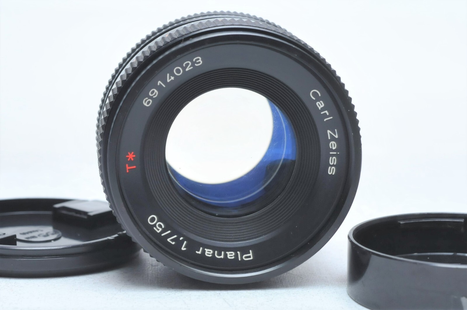 Contax　Carl Zeiss T※ Planar 50mm F1.7 Carl Zeiss Planar T* 50mm F/1.7 [AE, MM] | LENS-DB.COM