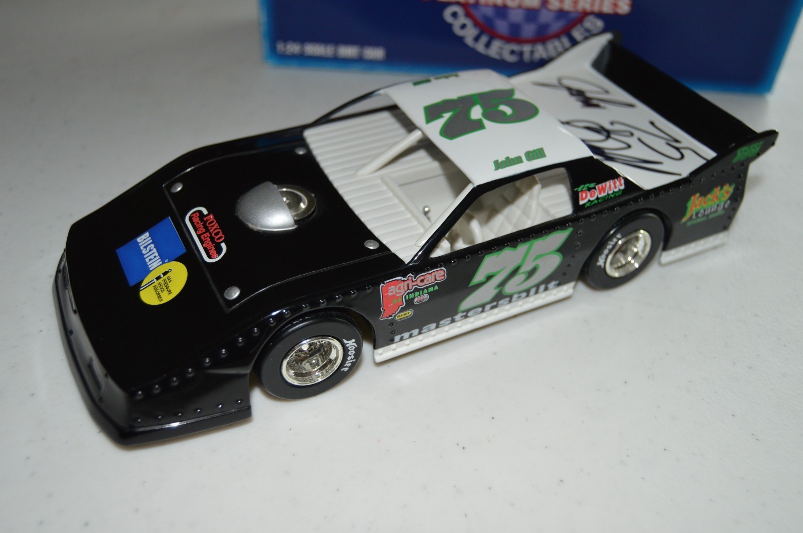 Action Platinum Series John Gill Dirt Car #75 1/ 5,004 Action 1:24 Scale SIGNED